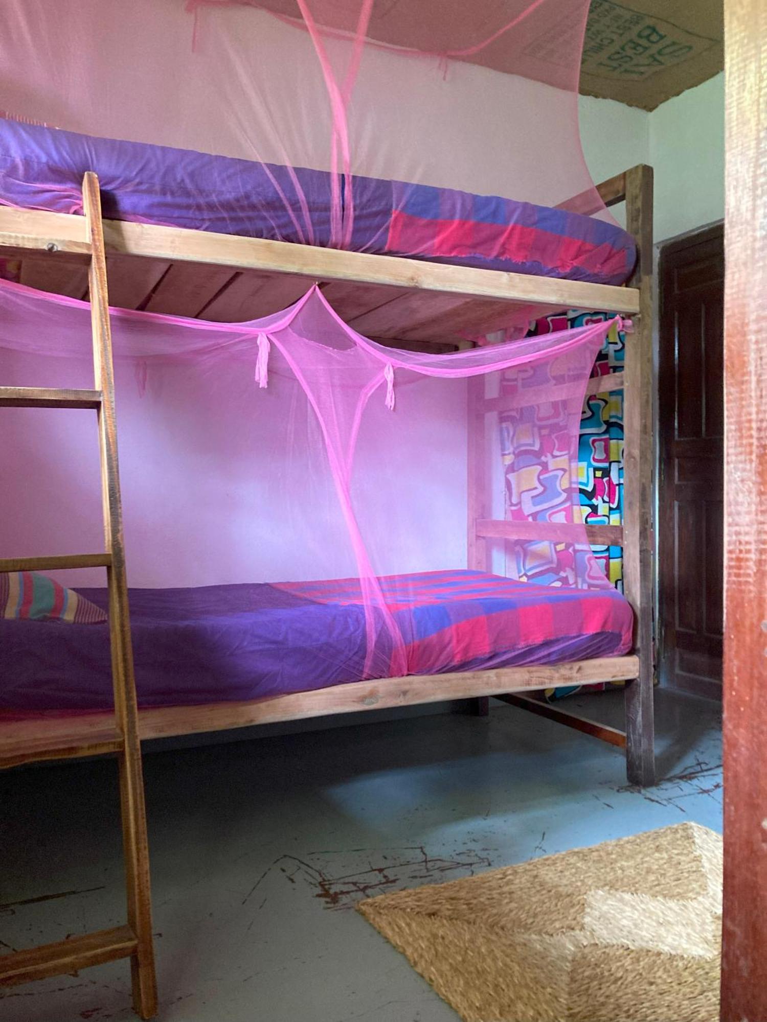 Hostel Singha Lounge Unawatuna Εξωτερικό φωτογραφία