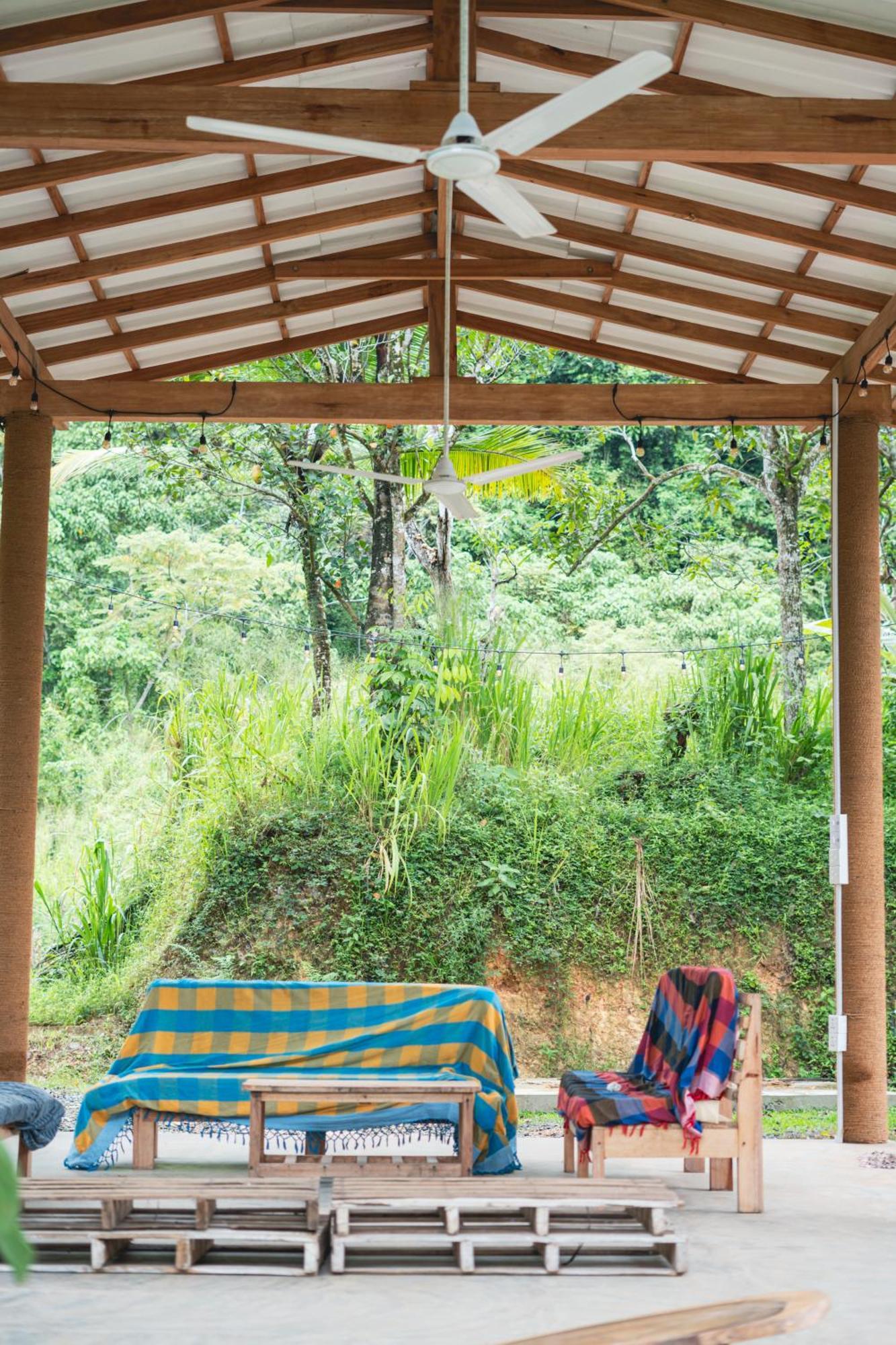 Hostel Singha Lounge Unawatuna Εξωτερικό φωτογραφία